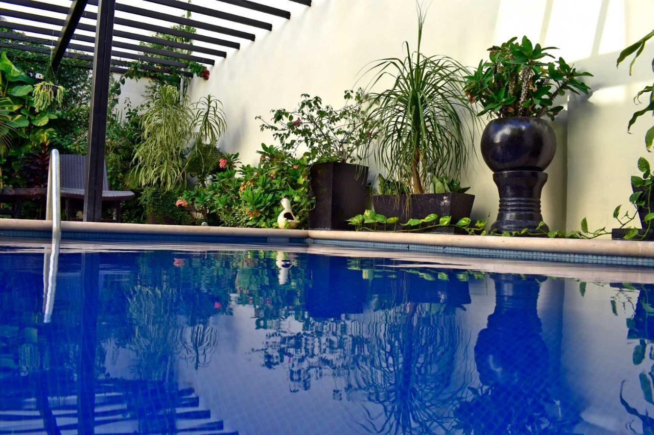 Hotel Casa Rosario วัลลาโดลิด ภายนอก รูปภาพ